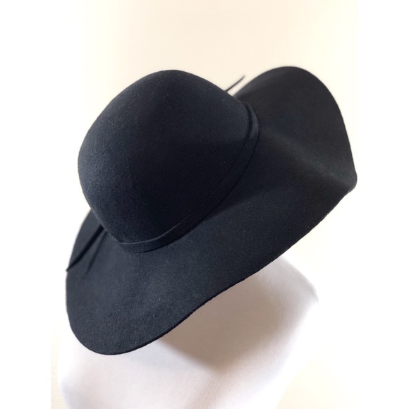 Merona Accessories - Merona Black Floppy Hat